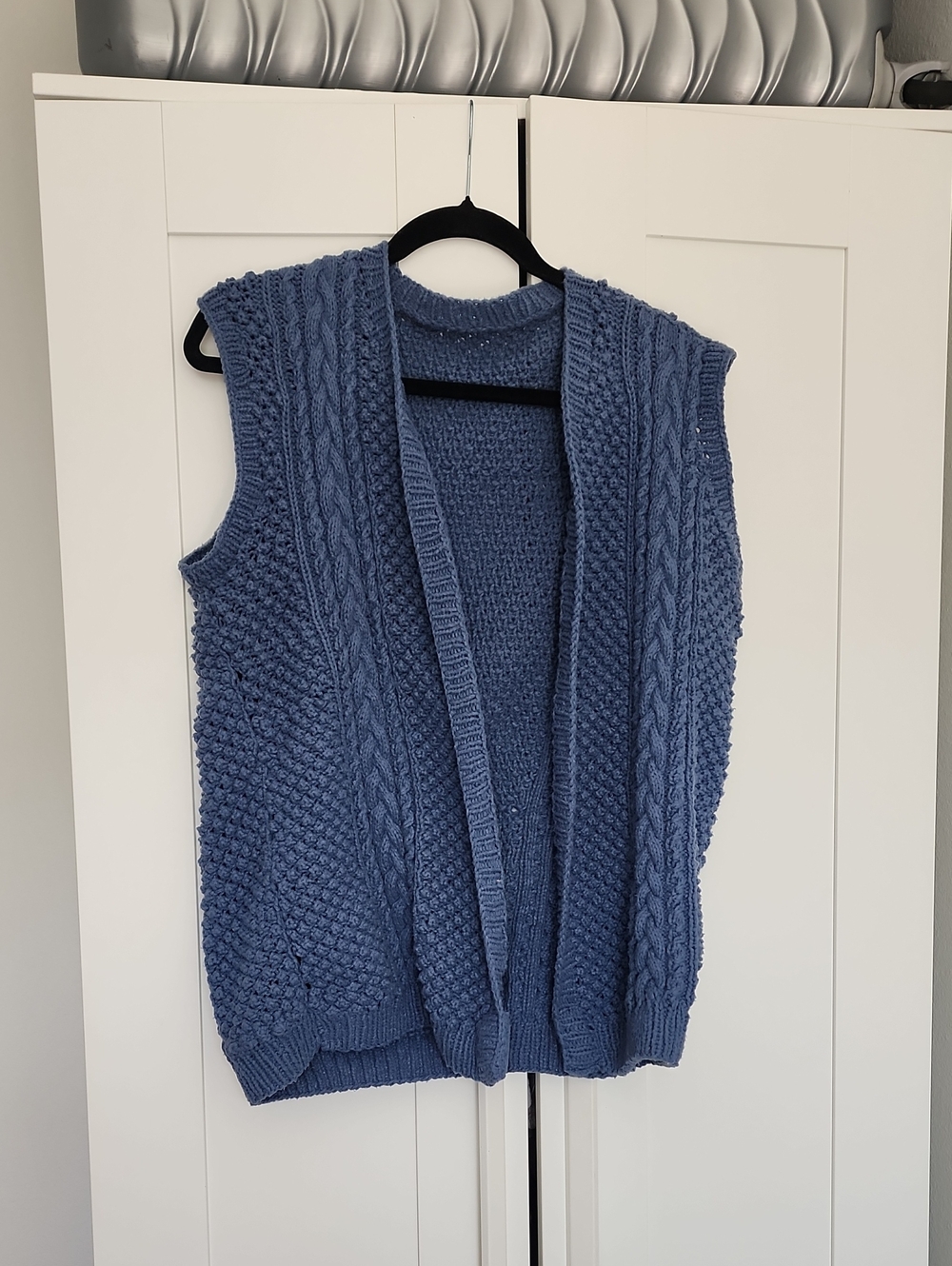 Handknit Blue Cable-Knit Sleeveless Sweater Vest